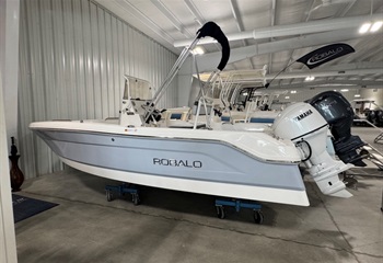 2027 Robalo R160 Alloy Gray/White  Boat